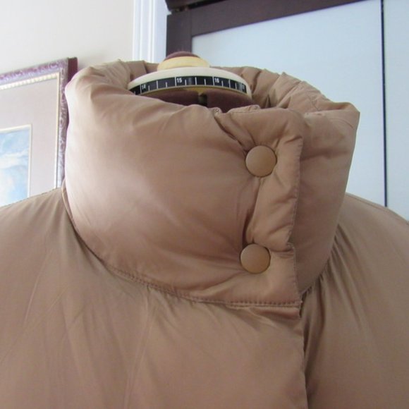 WOMEN'S PUFFER COAT. BEIGE. XL. NWT. - Picture 2 of 13